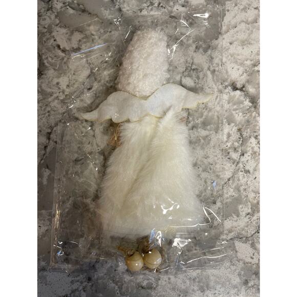 Plush Angel Ornament Hanging Figurine - NEW - Picture 2 of 2